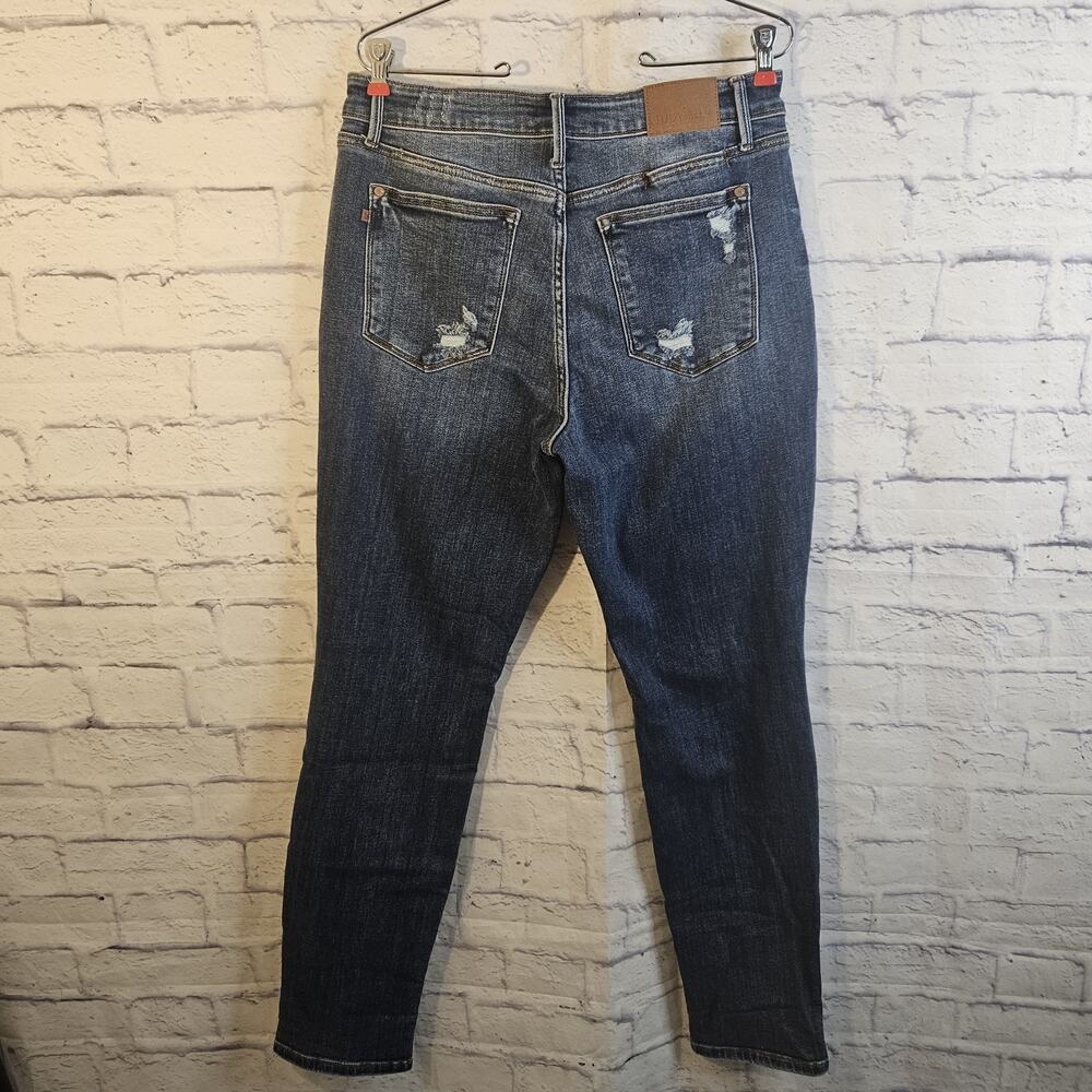 Judy Blue Jeans Women’s 13/31 Blue Mid Rise Boyfriend Fit Distressed Stretch - Picture 5 of 8